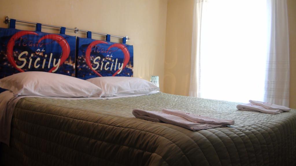 Heart Of Sicily Hotel Mistretta Bagian luar foto
